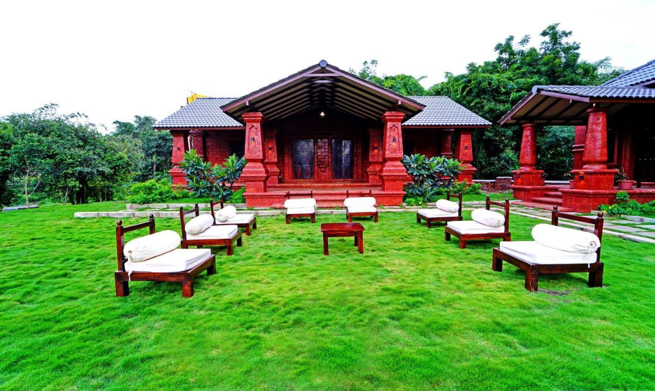 Siddhagiri Hotel And Resort Wai Eksteriør bilde