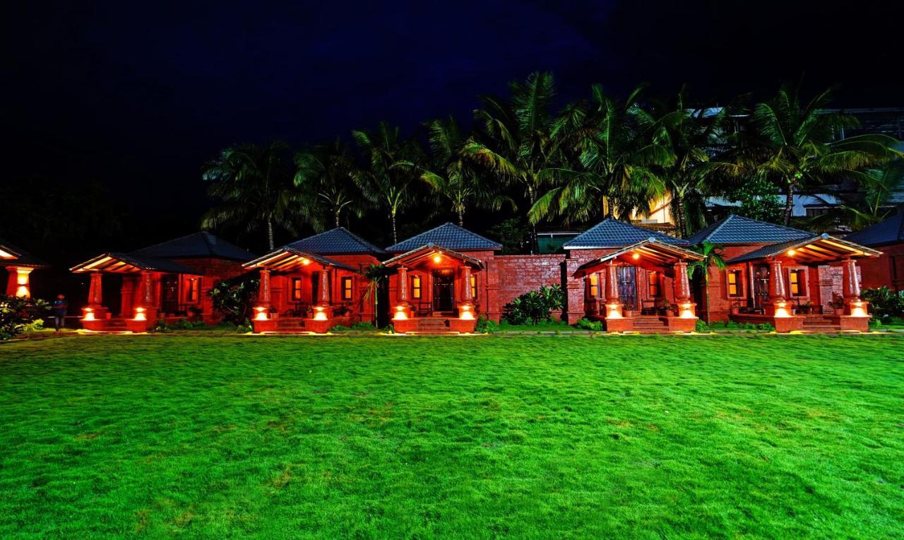 Siddhagiri Hotel And Resort Wai Eksteriør bilde