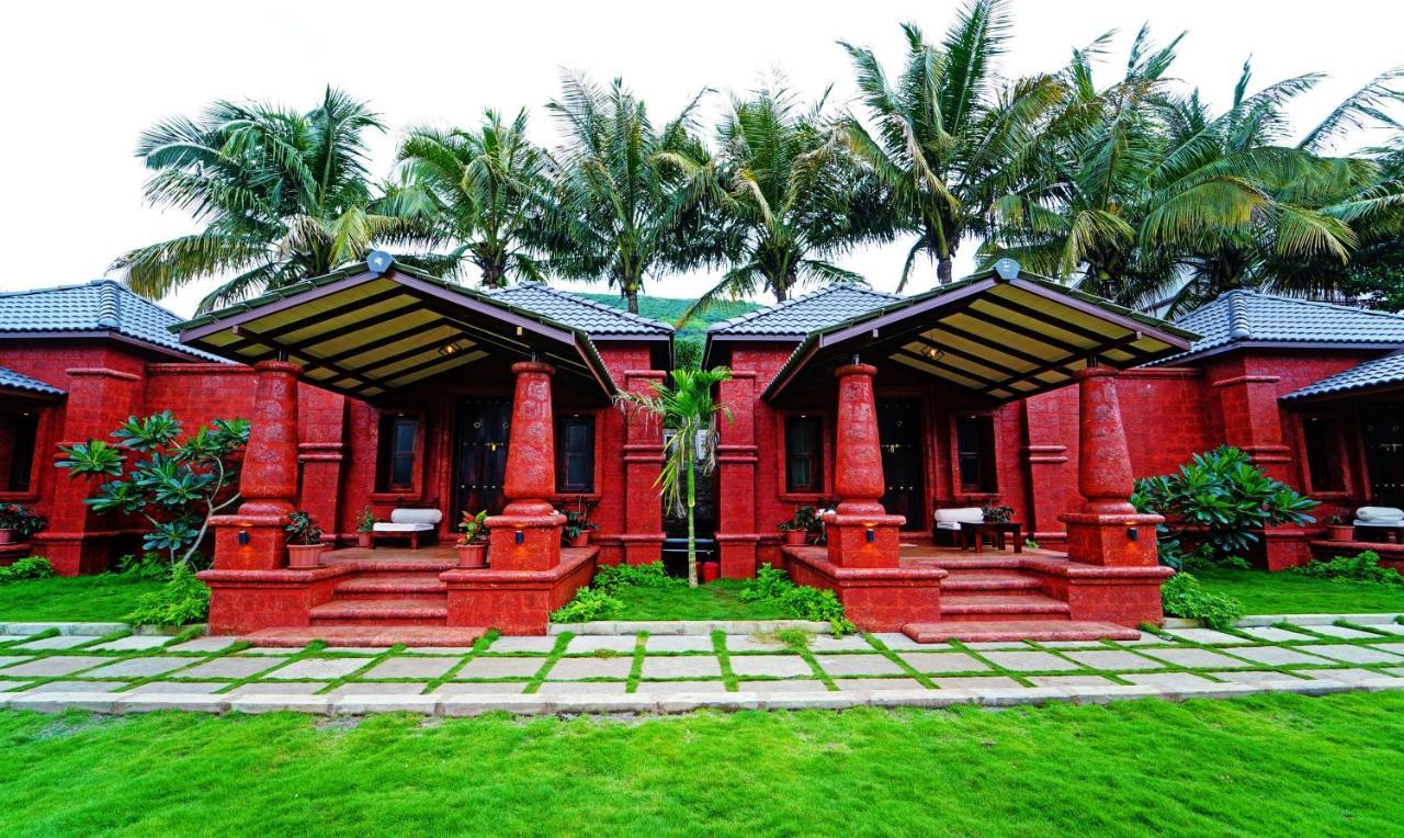 Siddhagiri Hotel And Resort Wai Eksteriør bilde